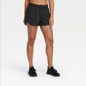New with tags Women's Mid-Rise Run Shorts 3" - All in Motion Black Large